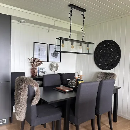 With Beautiful Panoramic View Apartment *