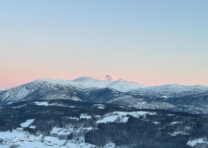 With Beautiful Panoramic View Skulestadmo